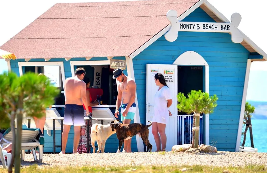 La Villa - Beach House & Rooms-1